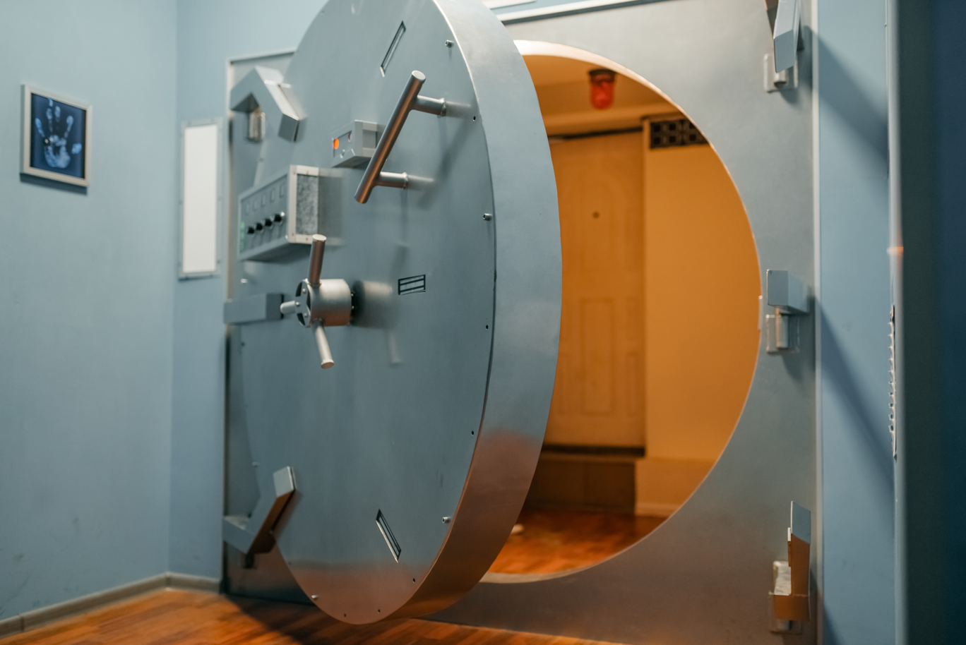 Understanding Safe Rooms for Emergency Preparedness β MIRA Safety